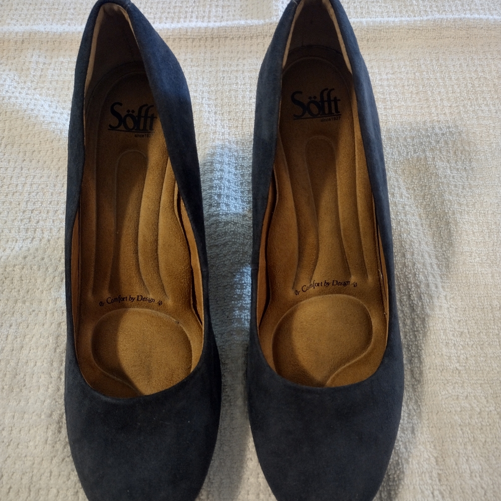 Sofft Madina Navy Suede 3 Inch Heels - Picture 4 of 11